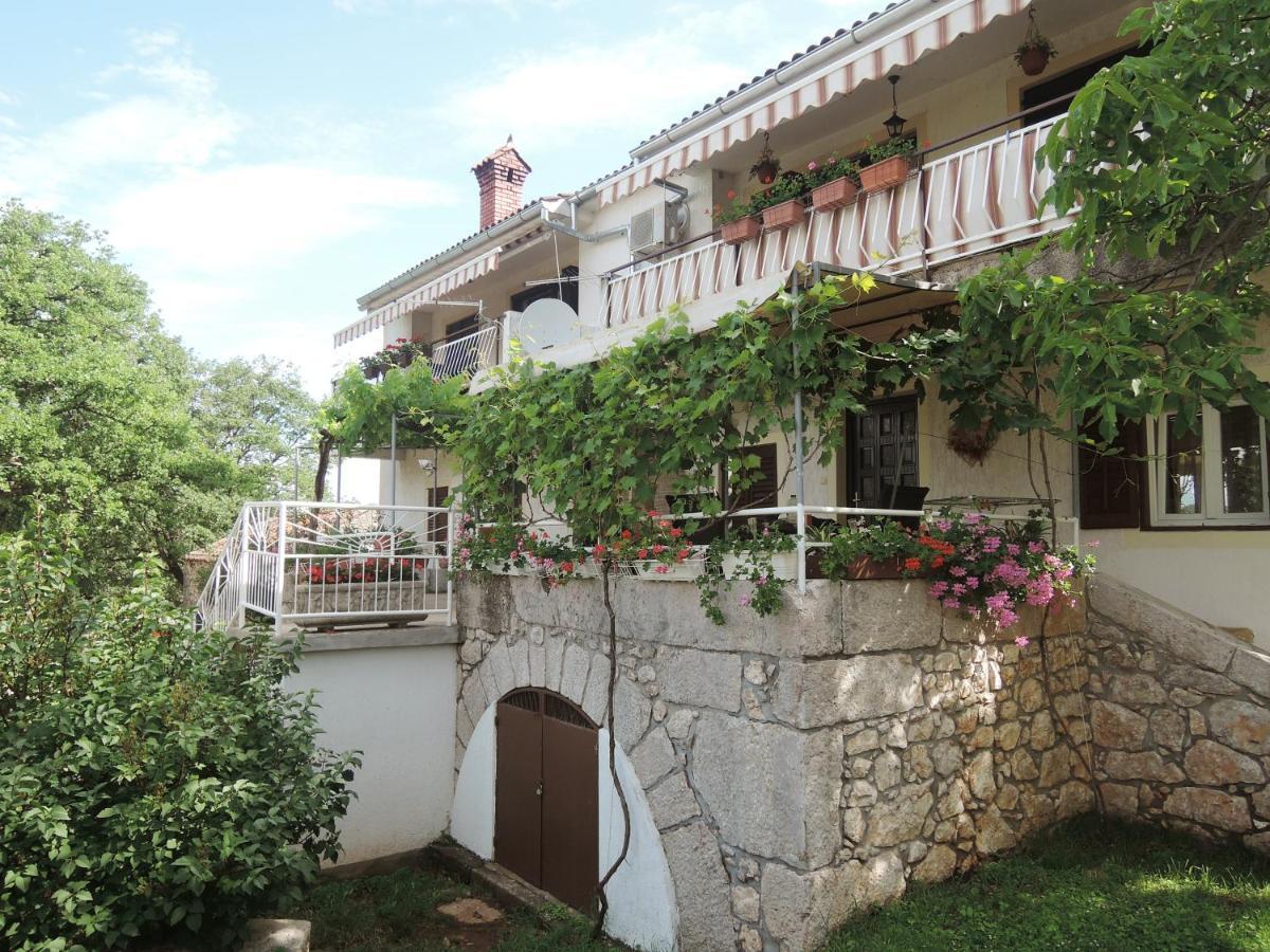 Apartments Sabina I Grapes Малинска Экстерьер фото
