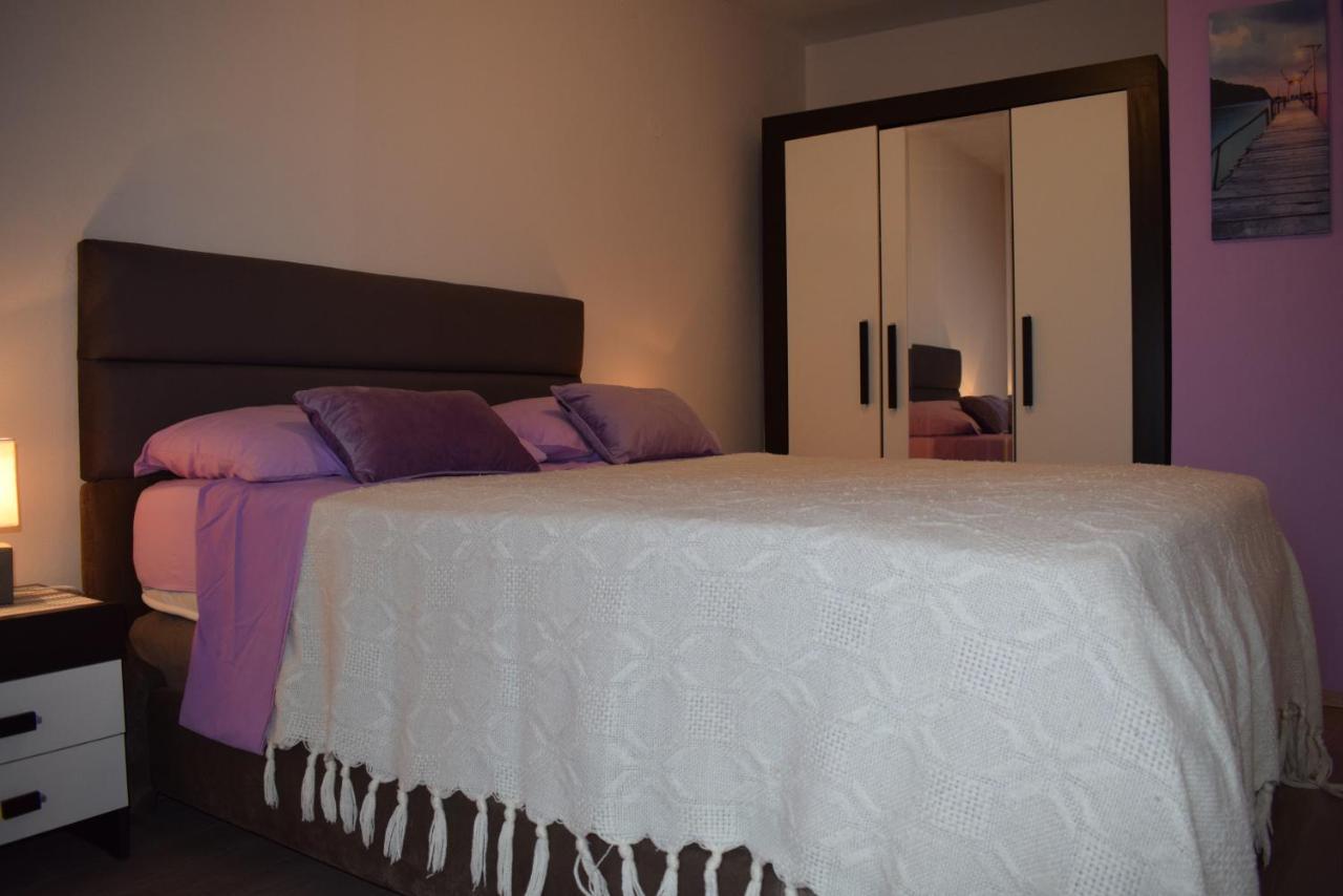 Apartments Sabina I Grapes Малинска Экстерьер фото