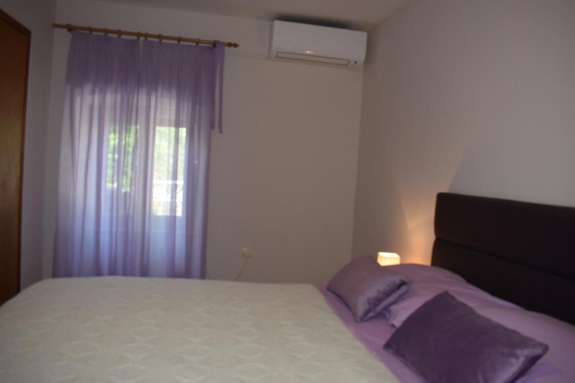 Apartments Sabina I Grapes Малинска Экстерьер фото