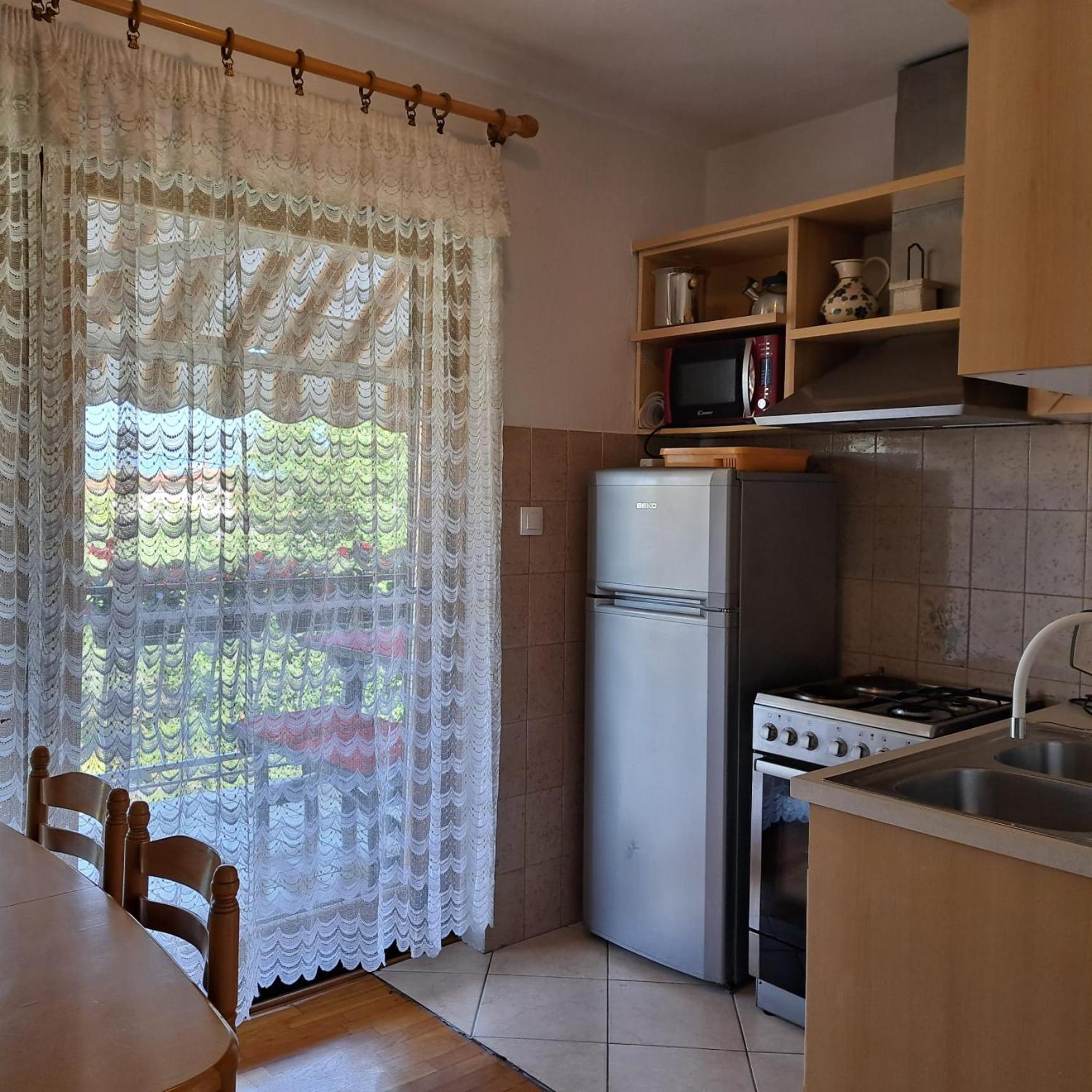 Apartments Sabina I Grapes Малинска Экстерьер фото